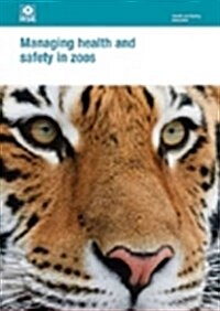 Managing Health and Safety in Zoos (Paperback)
