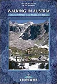 Walking in Austria : 100 Mountain Walks in Austria (Paperback)