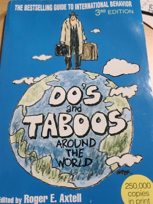 [중고] Do‘s and Taboos Around the World (Paperback, 3)
