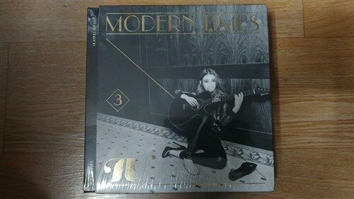 [중고] 아이유 - 정규 3집 Modern Times [CD+DVD 스페셜반]