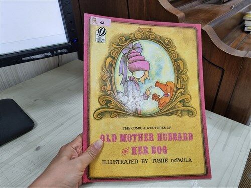 [중고] The Comic Adventures of Old Mother Hubbard and Her Dog (Paperback)
