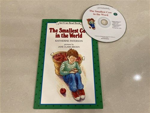 [중고] The Smallest Cow in the World (Paperback + CD 1장)