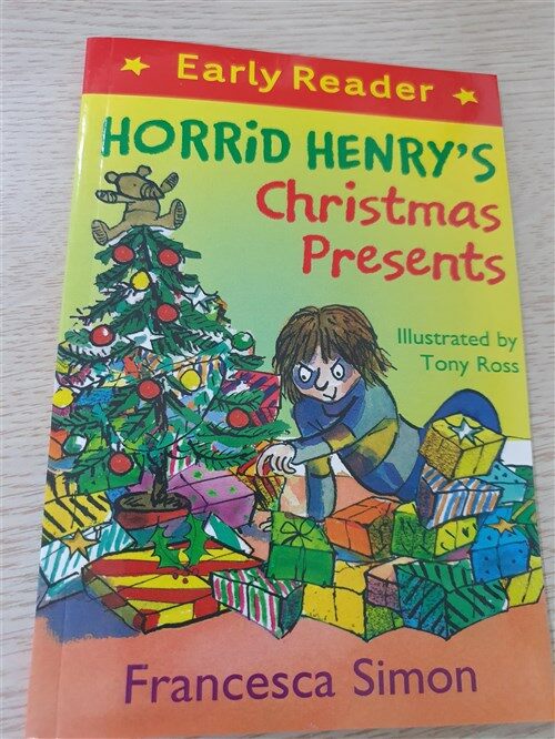 [중고] Horrid Henry Early Reader: Horrid Henry‘s Christmas Presents : Book 19 (Paperback)