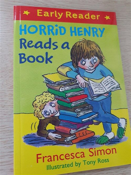 [중고] Horrid Henry Early Reader: Horrid Henry Reads A Book : Book 10 (Paperback)