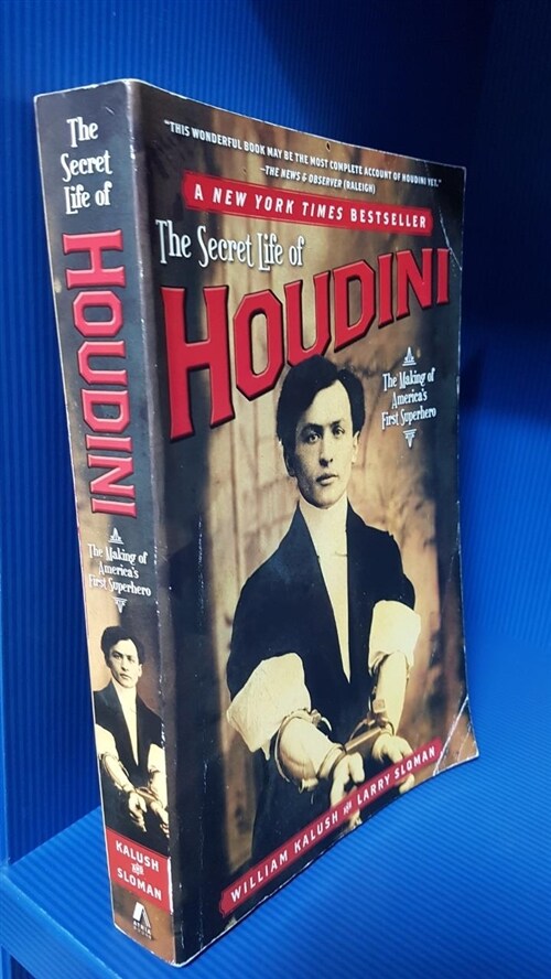 [중고] The Secret Life of Houdini: The Making of America‘s First Superhero (Paperback)