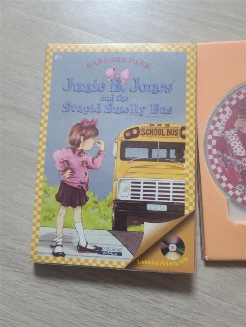 [중고] Junie B. Jones and the Stupid Smelly Bus (Paperback + CD)