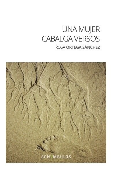 UNA MUJER CABALGA VERSOS (Paperback)