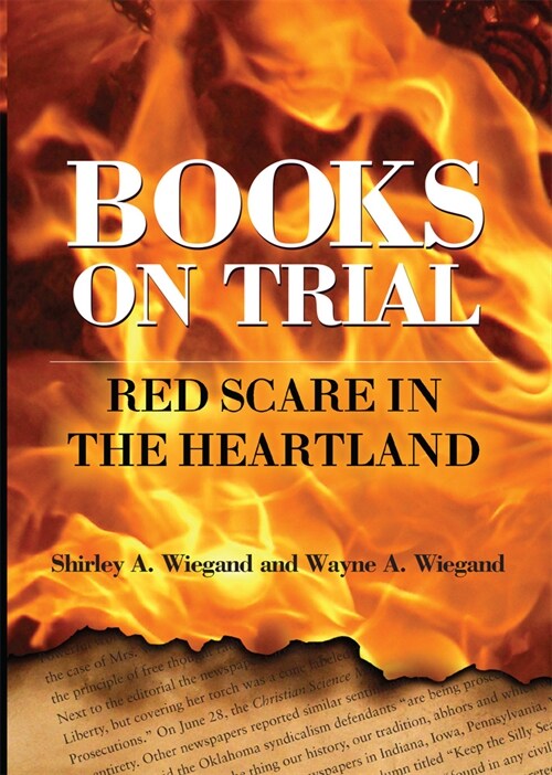 Books on Trial: Red Scare in the Heartland (Paperback)