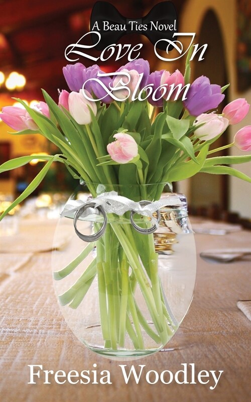 Love In Bloom (Paperback)