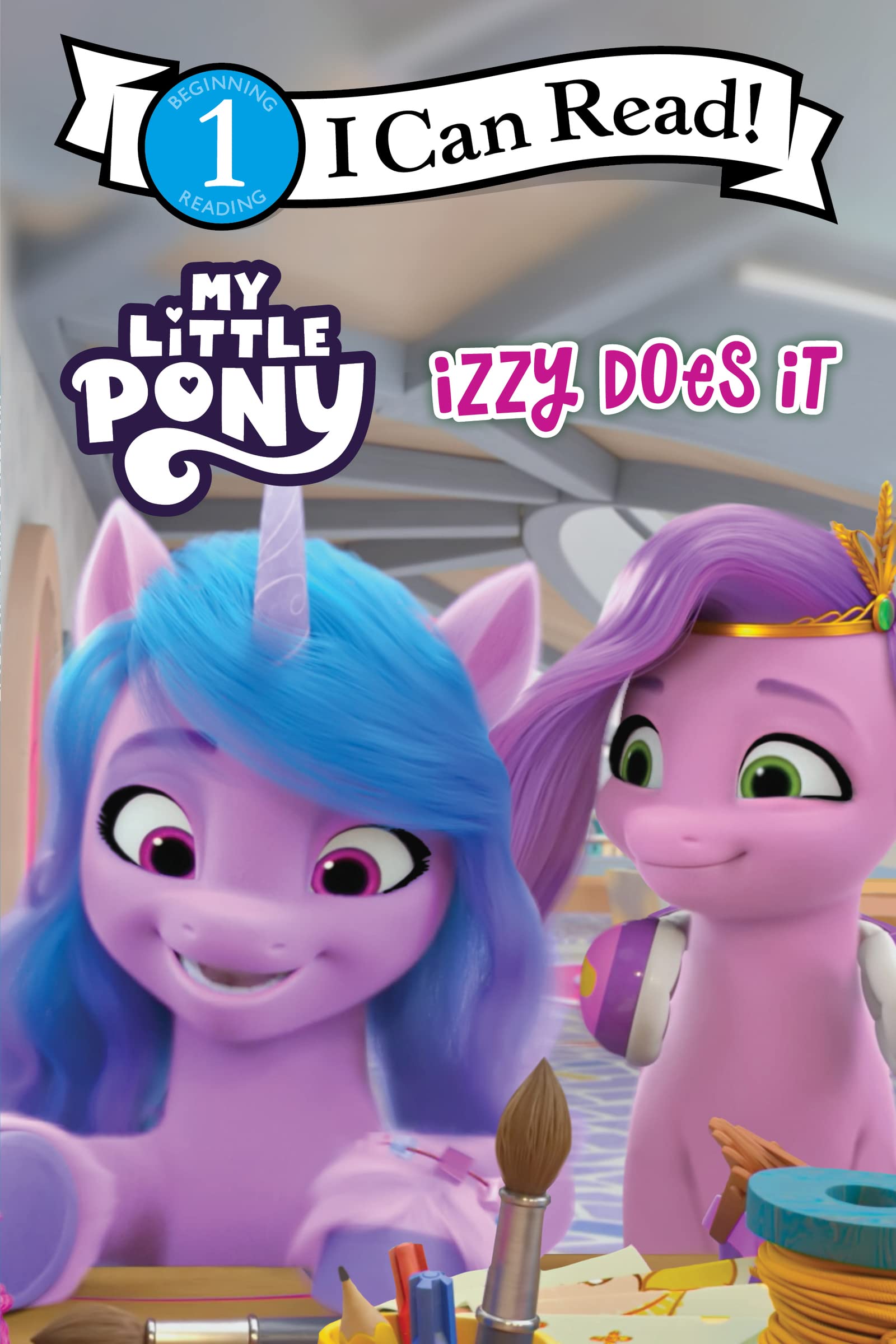 My Little Pony: Izzy Does It (Paperback)