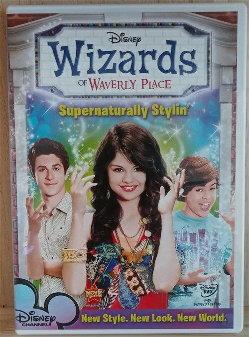 [중고] Wizards of Waverly Place: Supernaturally Stylin‘