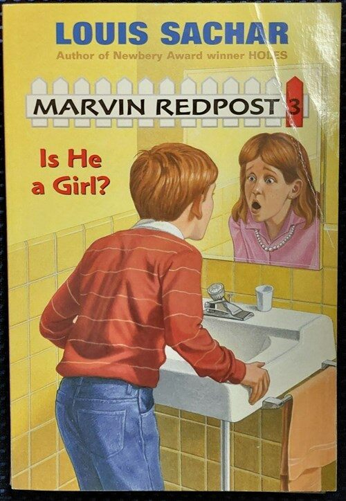 [중고] Marvin Redpost #3: Is He a Girl? (Paperback)