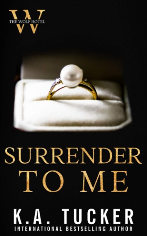 Surrender To Me (The Wolf Hotel) (Paperback)