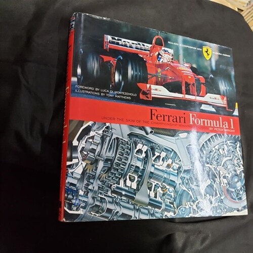 [중고] Ferrari Formula 1 Under the skin of the Championship Winning F1 2000 (Hardcover)