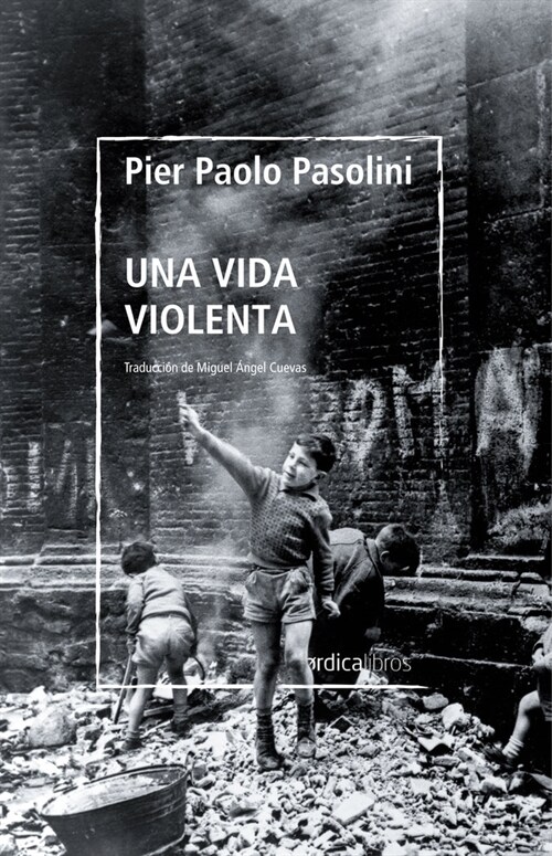 UNA VIDA VIOLENTA (Paperback)