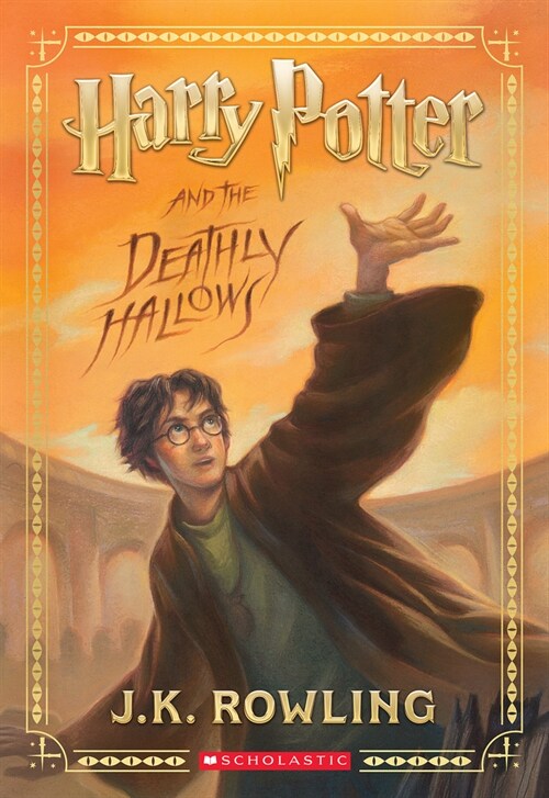 Harry Potter and the Deathly Hallows (Harry Potter, Book 7) (Paperback)