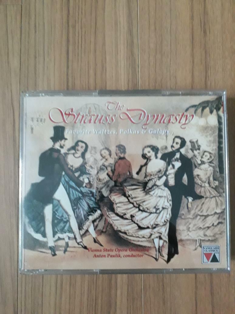 [중고] Johann Strauss / The Strauss Dynasty