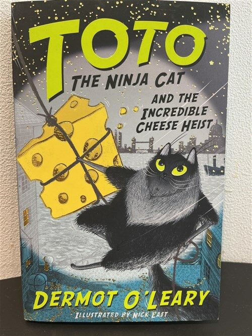 [중고] Toto the Ninja Cat and the Incredible Cheese Heist : Book 2 (Paperback)