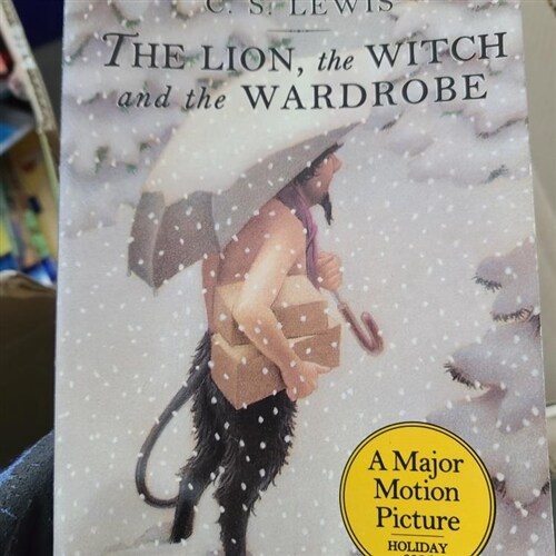 [중고] The Lion, the Witch and the Wardrobe (Paperback)