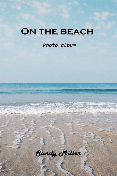 On the beach: Photo album (Paperback)