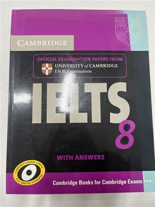 [중고] Cambridge IELTS 8 : Student‘s Book with Answers (Paperback)