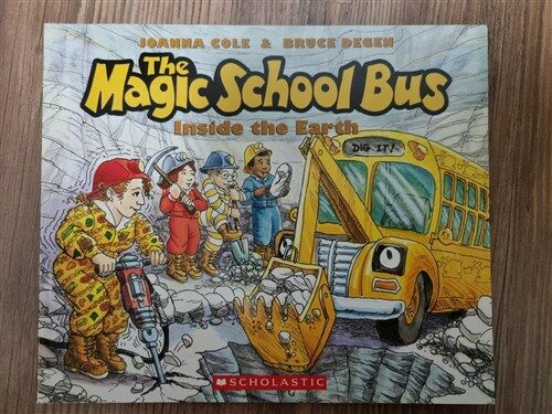 [중고] The Magic School Bus Inside the Earth (Paperback)