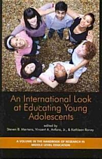 An International Look at Educating Young Adolescents (PB) (Paperback)