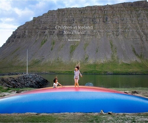 Children in Iceland (Hardcover)