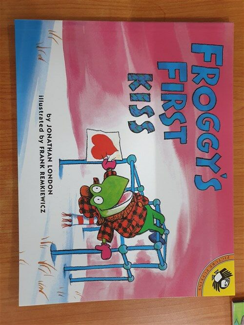 [중고] Froggy‘s First Kiss (Paperback)