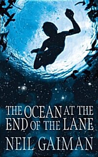 The Ocean at the End of the Lane (Paperback)