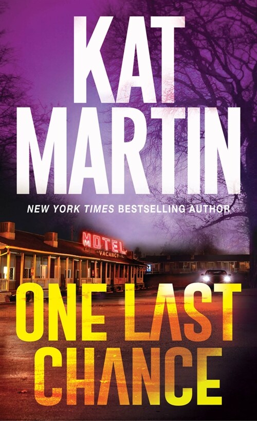 One Last Chance: A Thrilling Novel of Suspense (Mass Market Paperback)