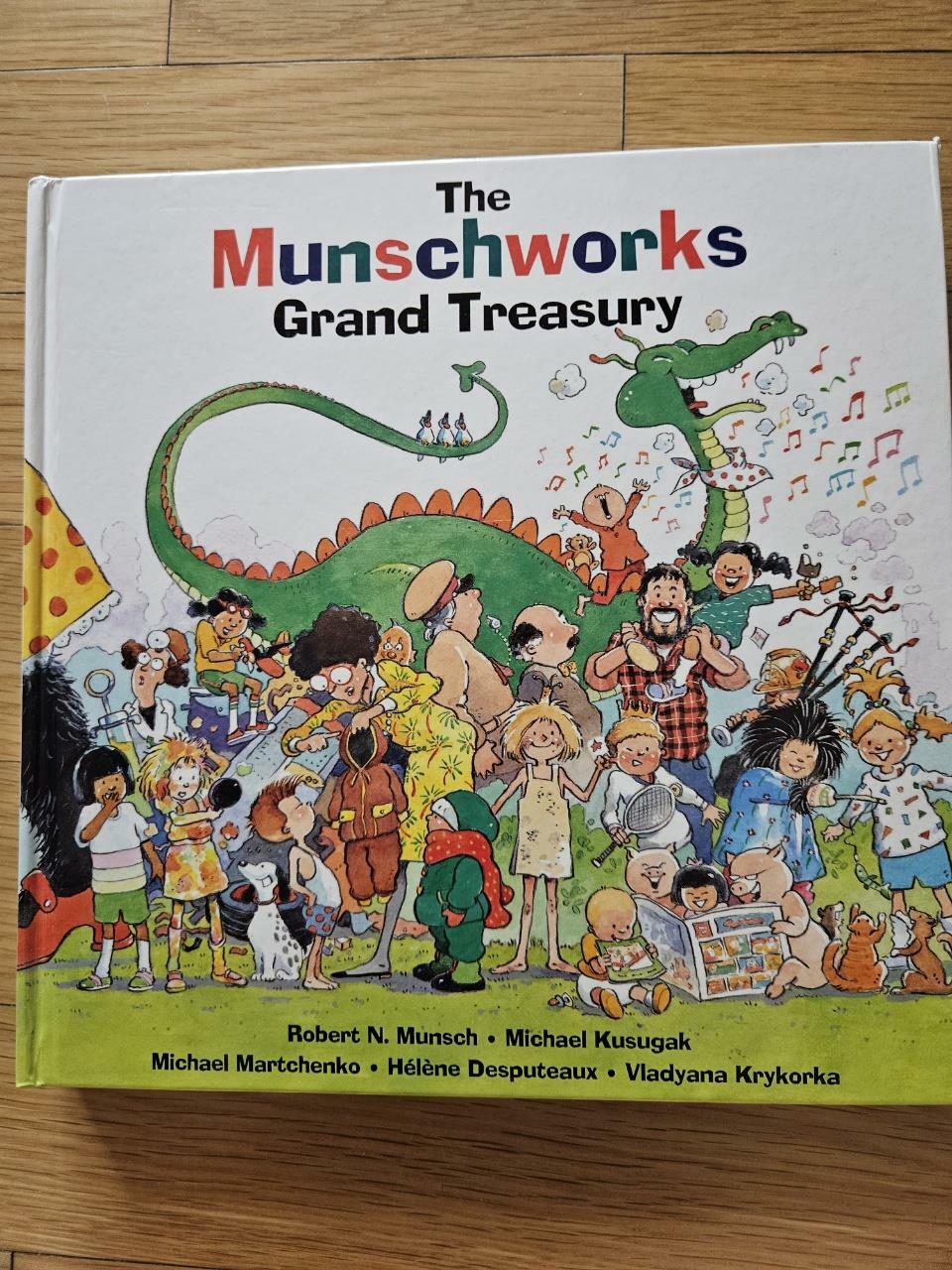 [중고] The Munschworks Grand Treasury (Hardcover)