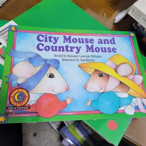 [중고] City Mouse and Country Mouse (Paperback)