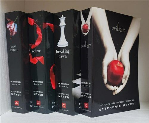 [중고] The Twilight Saga Box Set (Paperback 4권, International Edition)
