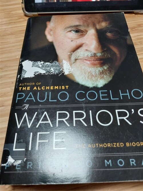 [중고] Paulo Coelho : A Warrior‘s Life (Paperback, 미국판)
