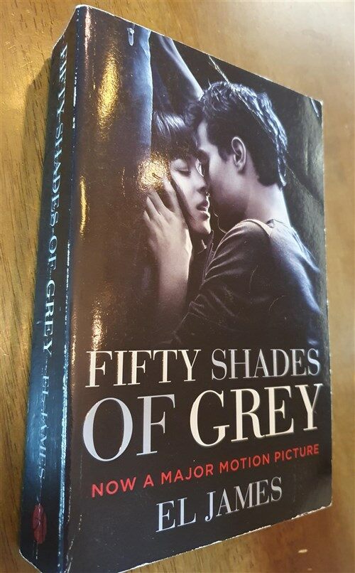 [중고] Fifty Shades of Grey : (Movie tie-in edition): Book one of the Fifty Shades Series (Paperback, Film Tie-in)