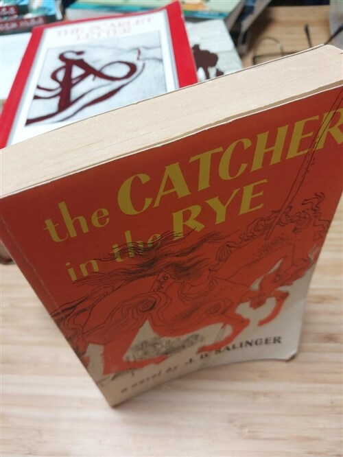 [중고] The Catcher in the Rye (Paperback)