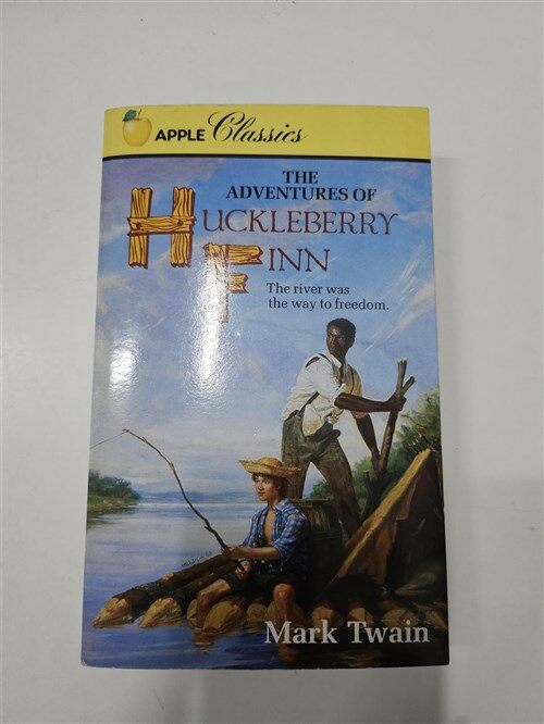 [중고] The Adventures of Huckleberry Finn (Scholastic Classics) (Mass Market Paperback)