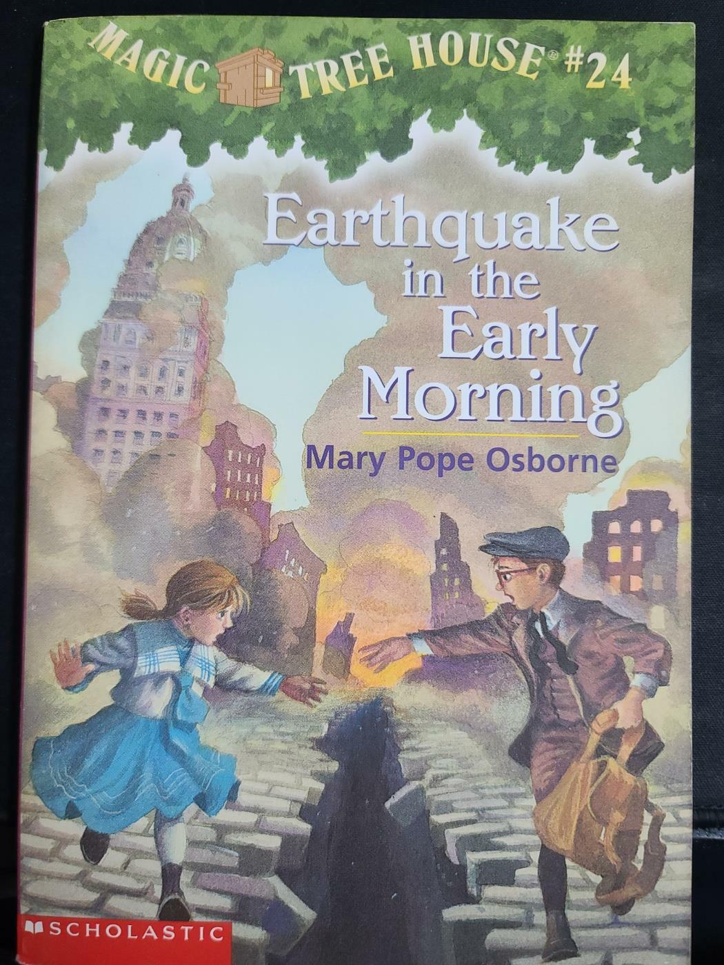 [중고] Magic Tree House #24 : Earthquake in the Early Morning (Paperback)