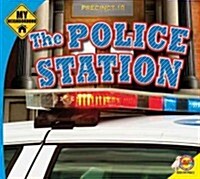 The Police Station (Library Binding)