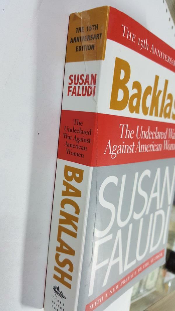 [중고] Backlash: The Undeclared War Against American Women (Paperback)