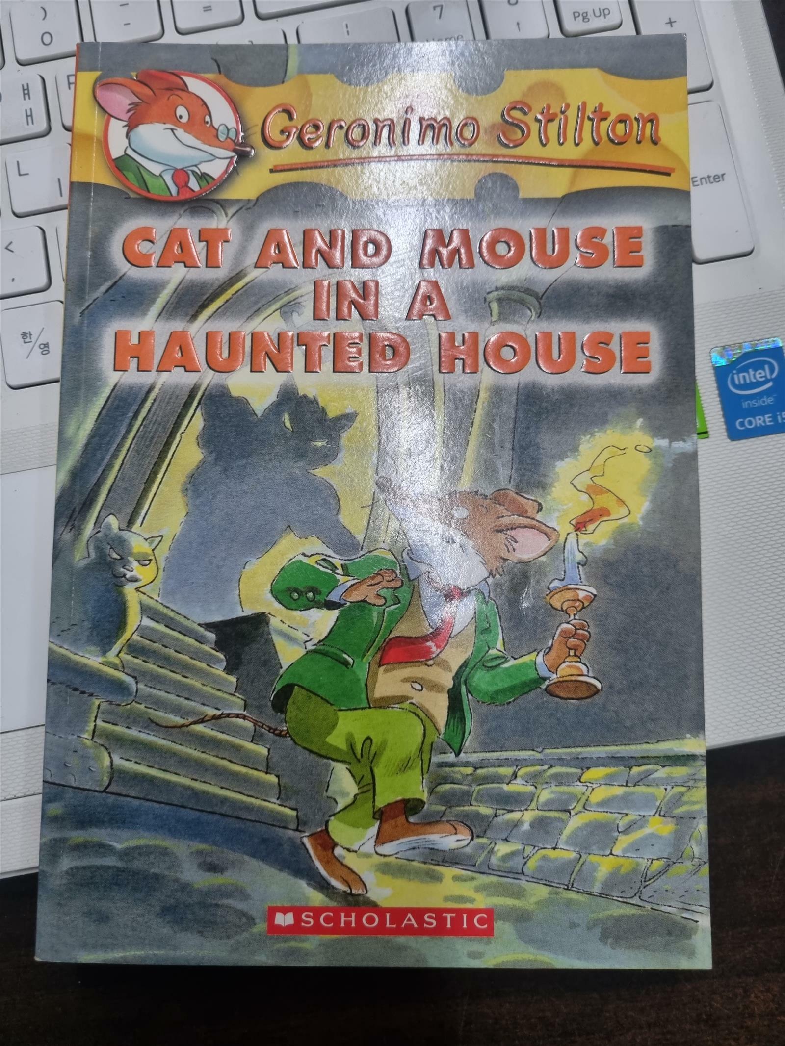[중고] Cat and Mouse in a Haunted House (Paperback)