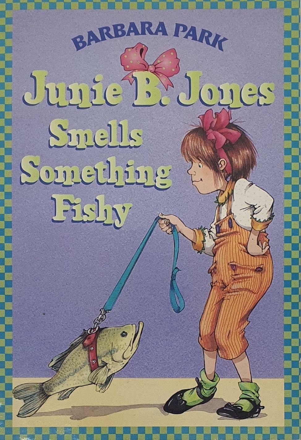 [중고] Junie B. Jones #12: Junie B. Jones Smells Something Fishy (Paperback)