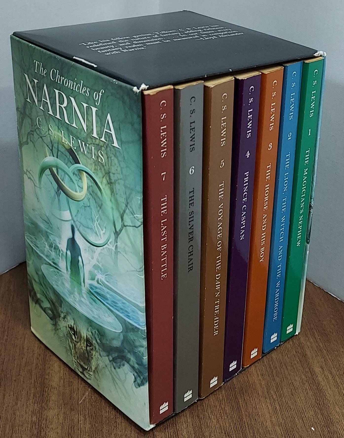 [중고] The Chronicles of Narnia Rack Paperback 7-Book Box Set: The Classic Fantasy Adventure Series (Official Edition) (Boxed Set)