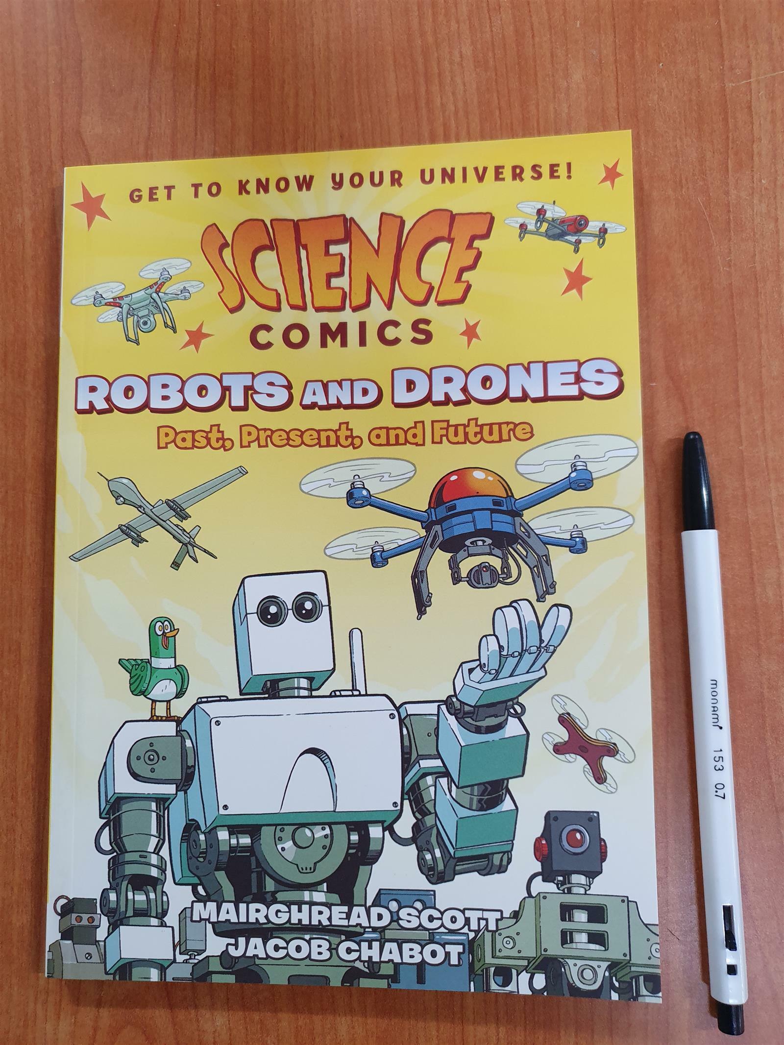 [중고] Science Comics: Robots and Drones: Past, Present, and Future (Paperback)