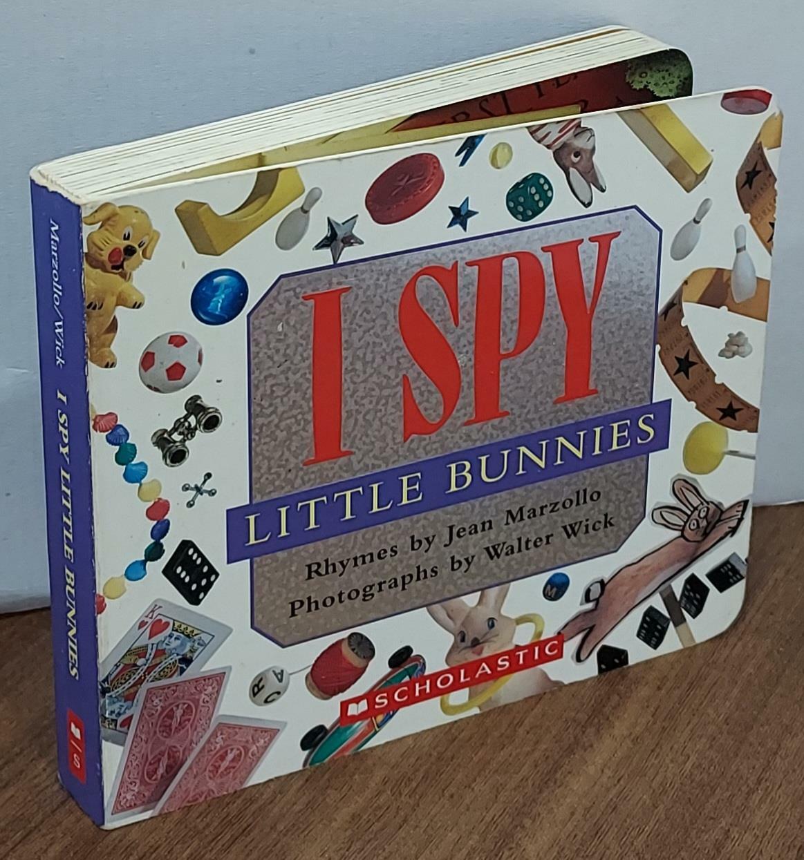 [중고] I Spy Little Bunnies (with Foil) [With Foil] (Board Books)