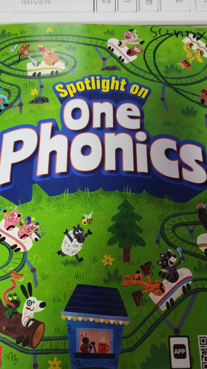 [중고] Spotlight on One Phonics : Student Book (Paperback + E.CODE + APP)