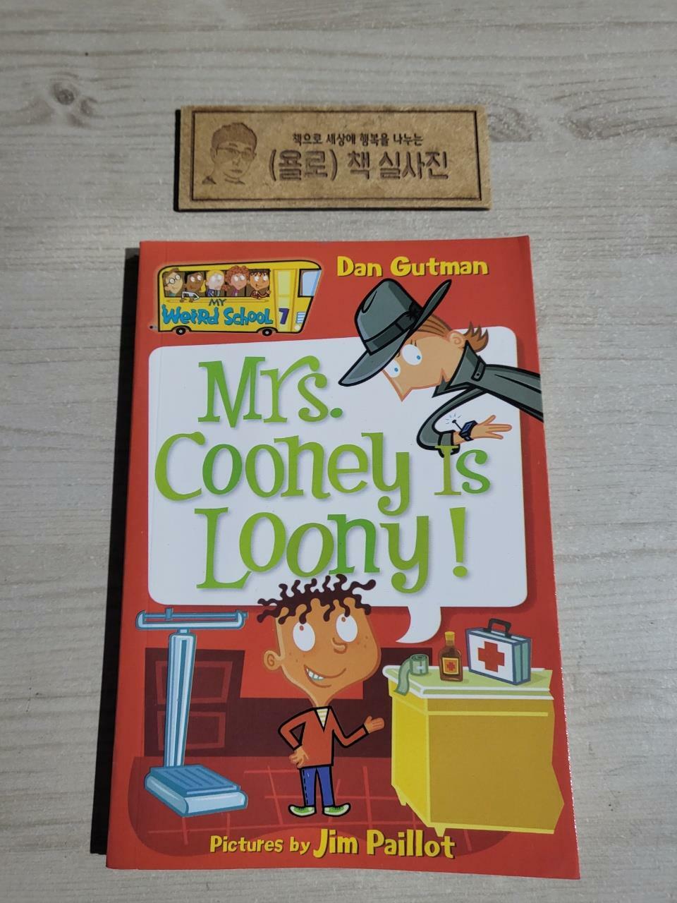 [중고] Mrs. Cooney Is Loony! (Paperback)