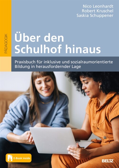 Uber den Schulhof hinaus, m. 1 Buch, m. 1 E-Book (WW)