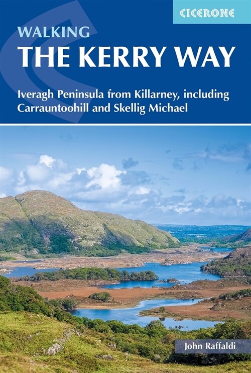 Walking the Kerry Way : Iveragh Peninsula from Killarney, including Carrauntoohill and Skellig Michael (Paperback)